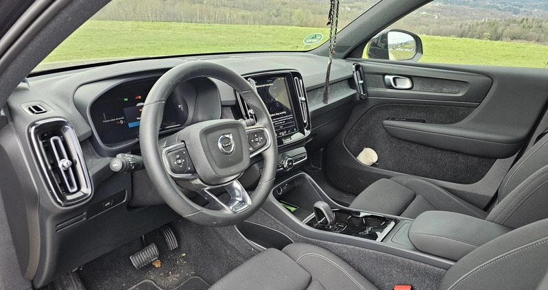 Volvo XC 40 cena 85700 przebieg: 14000, rok produkcji 2022 z Michałowo małe 172